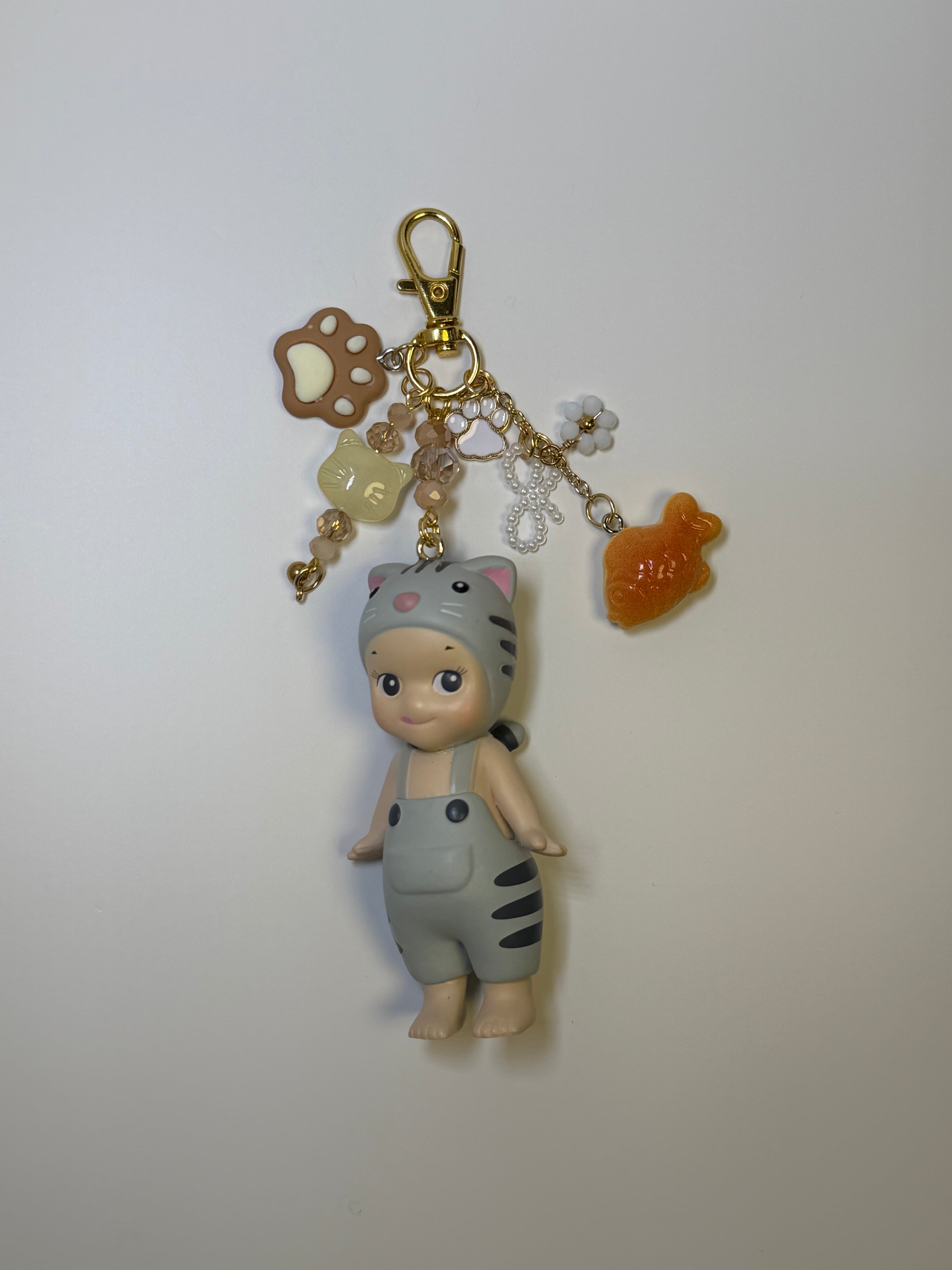 silver tabby sonny angel cat life series dupe charm