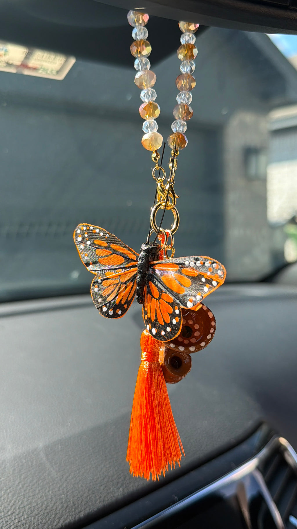 vuelo eterno hanging charm A